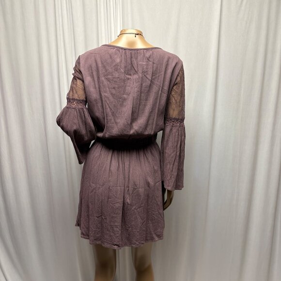American Eagle Outfitters Dress Womens Sz Small Purple Lace Bell Sleeve Boho - Picture 4 of 9